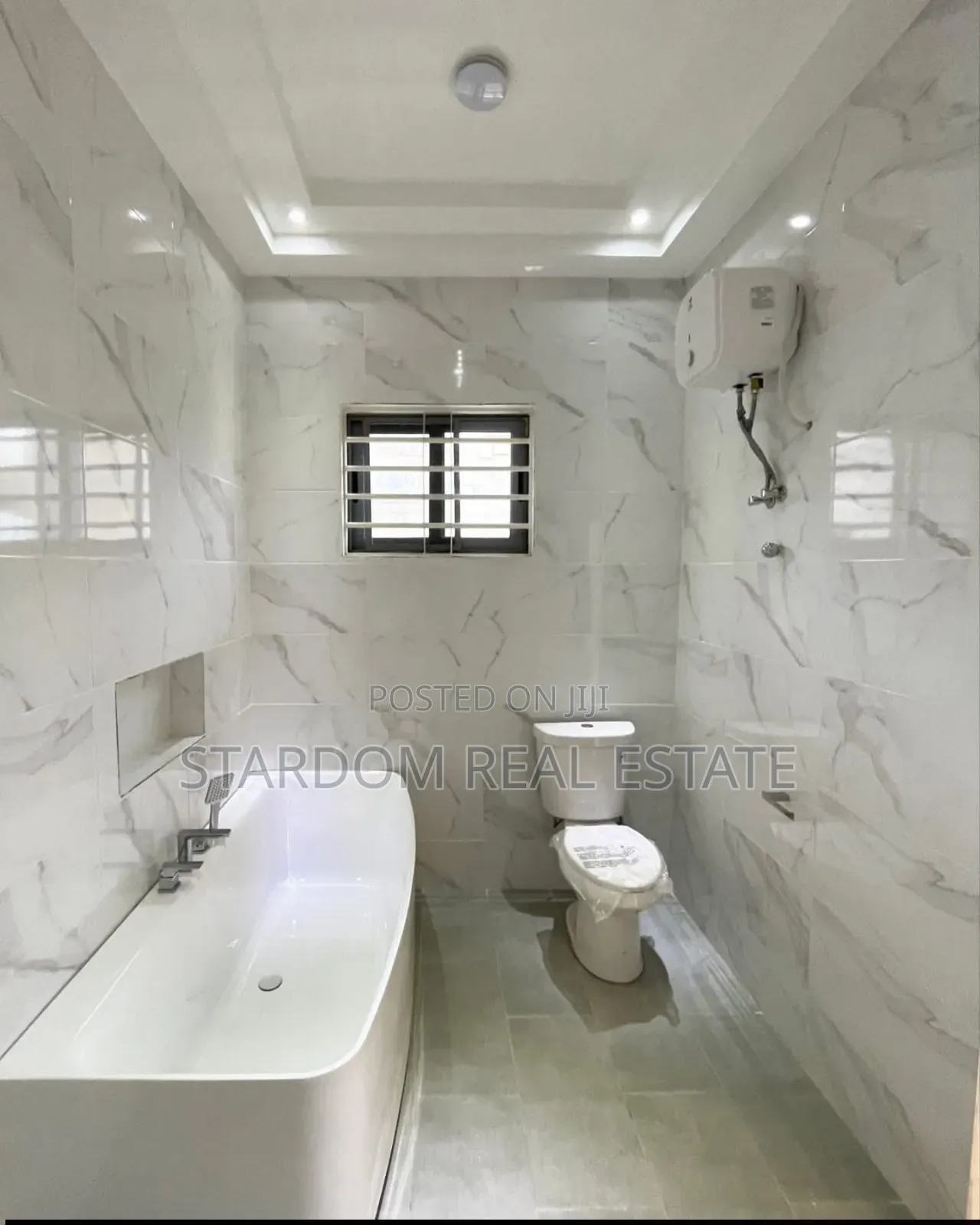 3bdrm Duplex in Borteyman, School Junction for rent