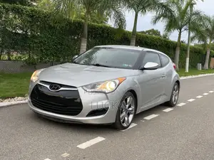 Hyundai Veloster 3dr Hatchback w/Black Interior (1.6L 4cyl 6AM) 2015