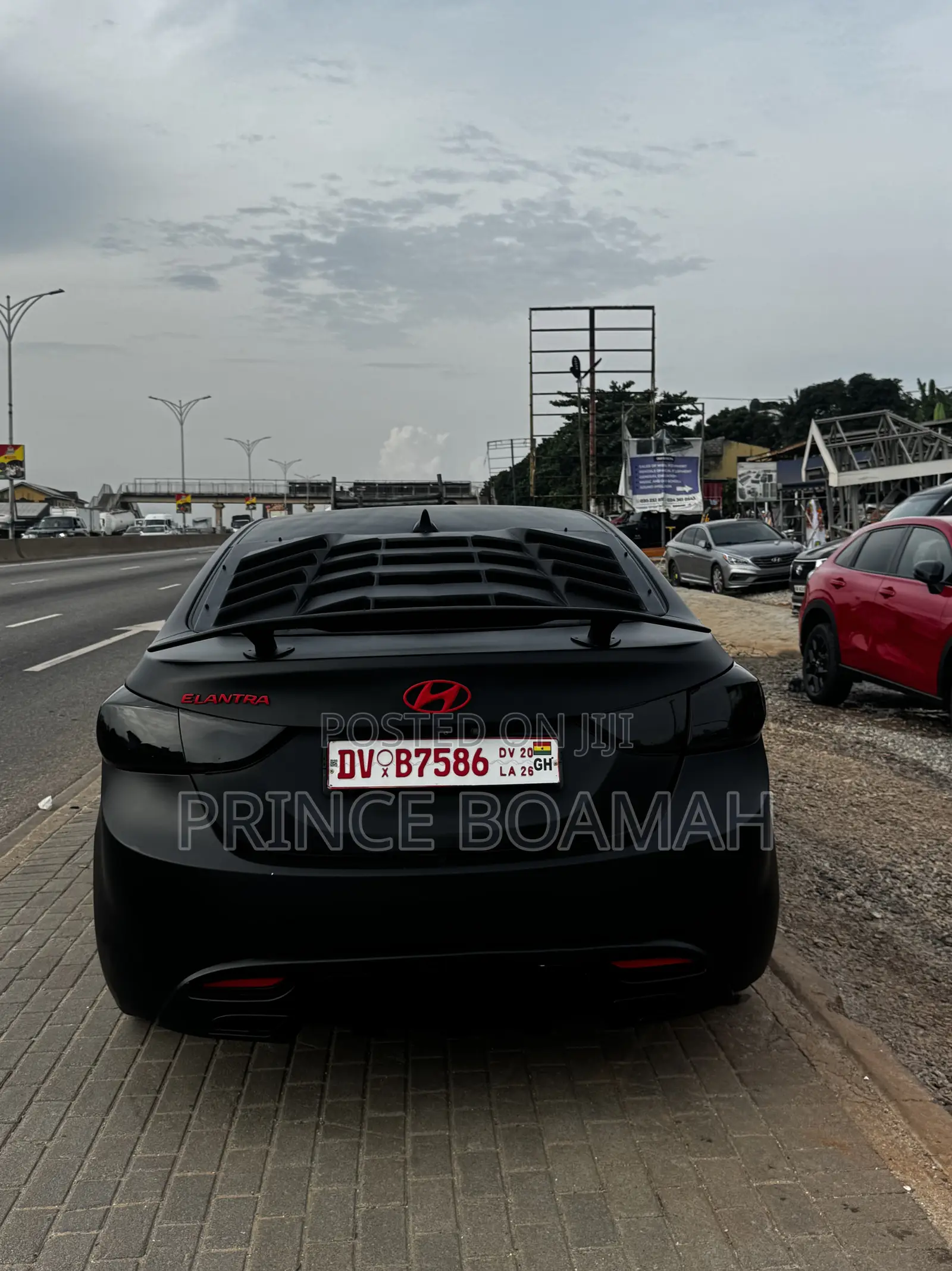 Hyundai Elantra Limited Sedan FWD (1.8L 4cyl 6A) 2013 Matt Black
