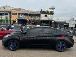 Hyundai Elantra Limited Sedan FWD (1.8L 4cyl 6A) 2013 Matt Black