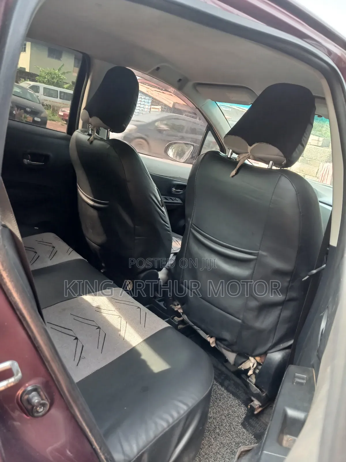 Toyota Vitz 1.3 FWD 5dr 2012 Brown