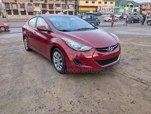 Hyundai Elantra GLS Sedan FWD (1.8L 4cyl 6A) 2013 Red