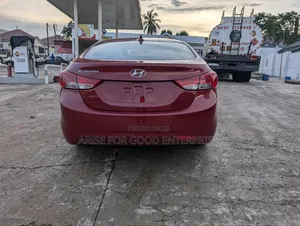 Hyundai Elantra GLS Sedan FWD (1.8L 4cyl 6A) 2013 Red