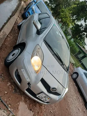 Toyota Vitz 2010 Gray