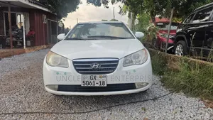 Hyundai Elantra 2011 White