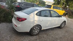 Hyundai Elantra 2011 White