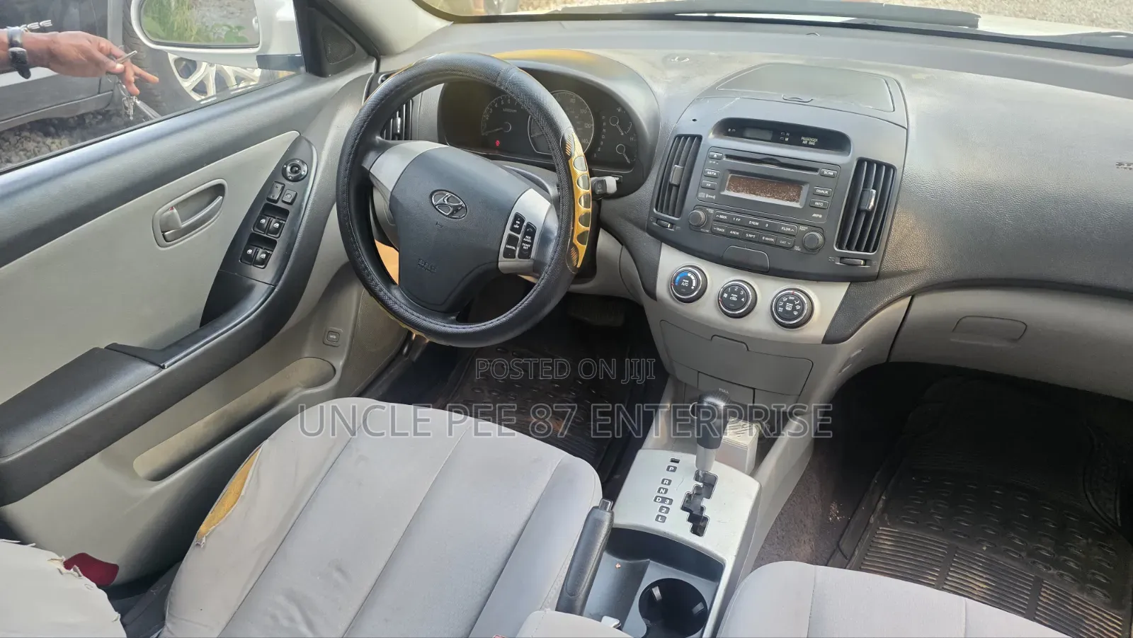 Hyundai Elantra 2011 White