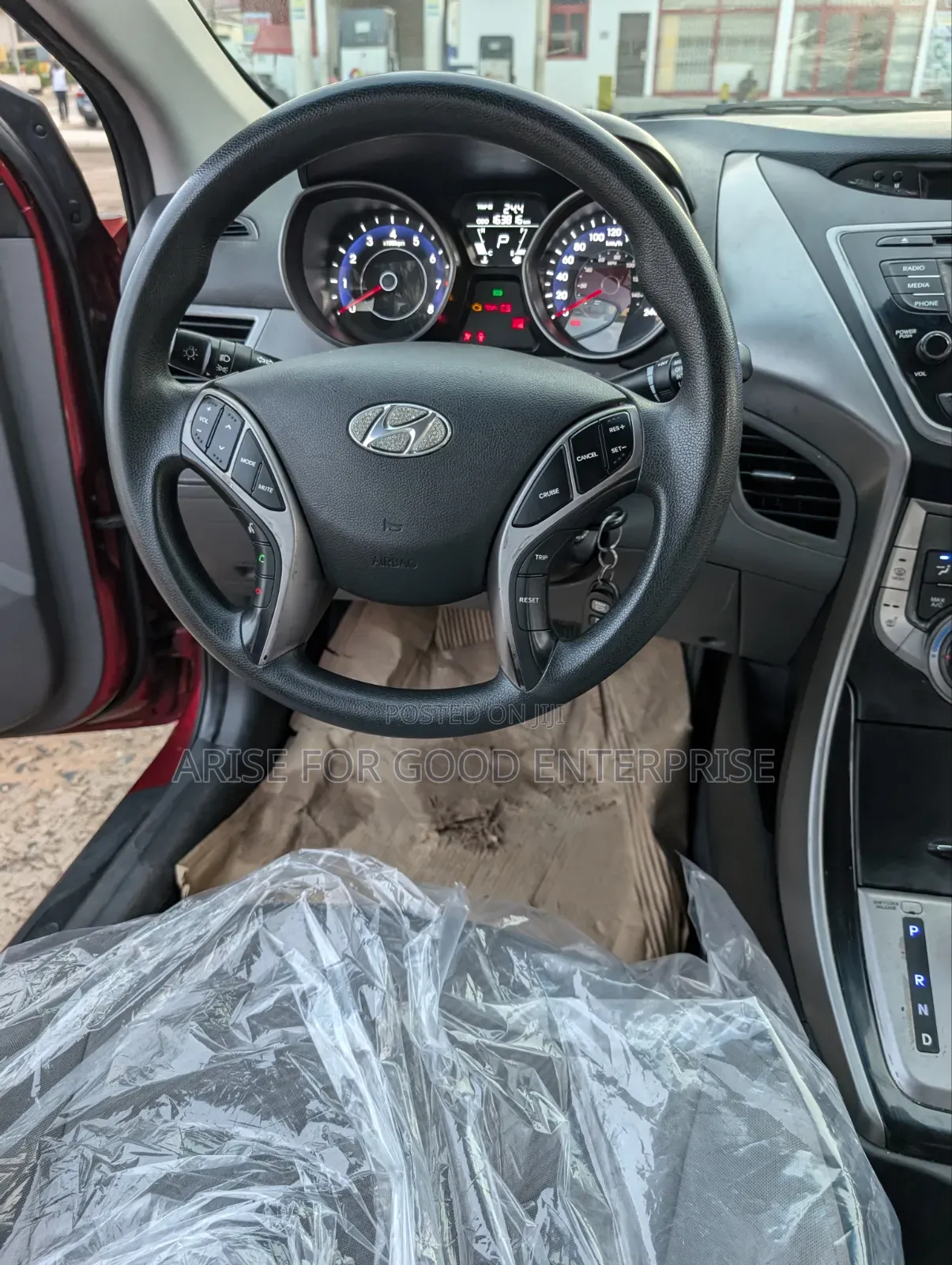 Hyundai Elantra GLS Sedan FWD (1.8L 4cyl 6A) 2013 Red