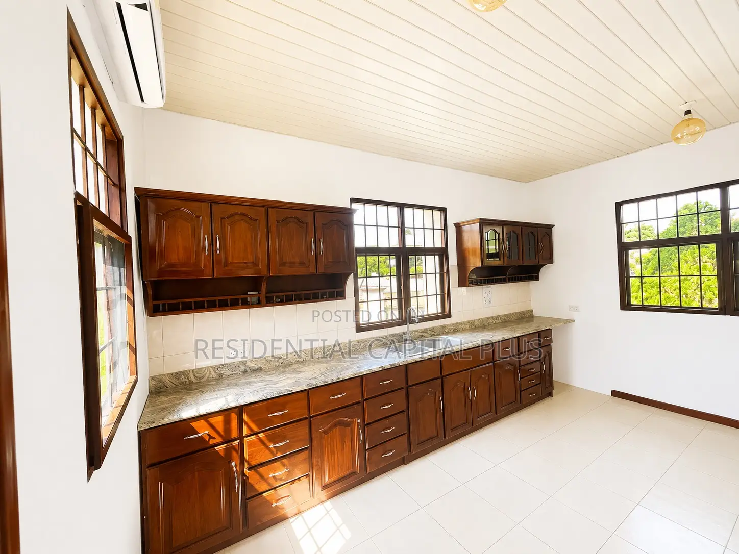 3bdrm House in Buenavista, Sakumono for rent