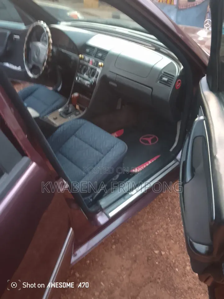 Mercedes-Benz C180 2002 Burgundy