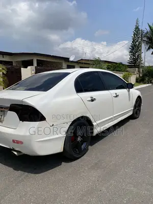Honda Civic 2010 White