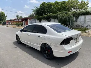 Honda Civic 2010 White