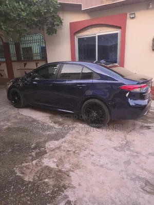 Toyota Corolla LE 2020 Blue