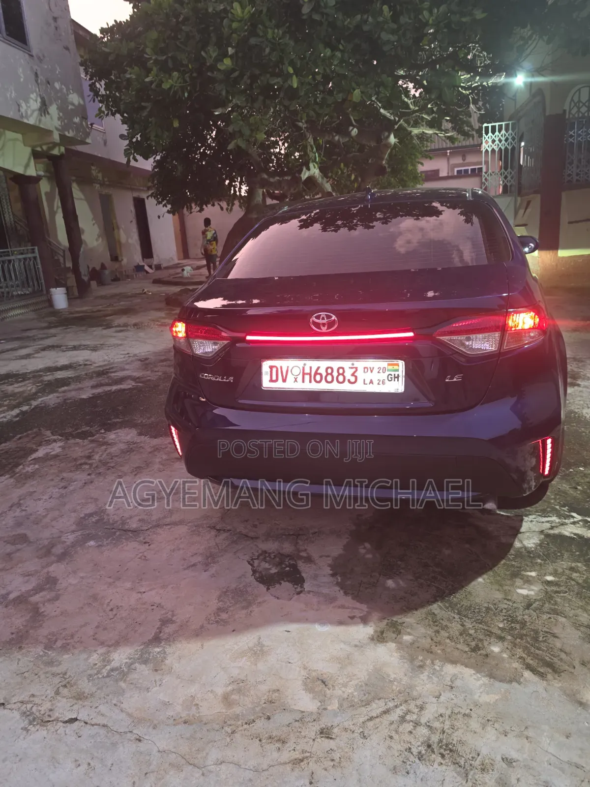 Toyota Corolla LE 2020 Blue