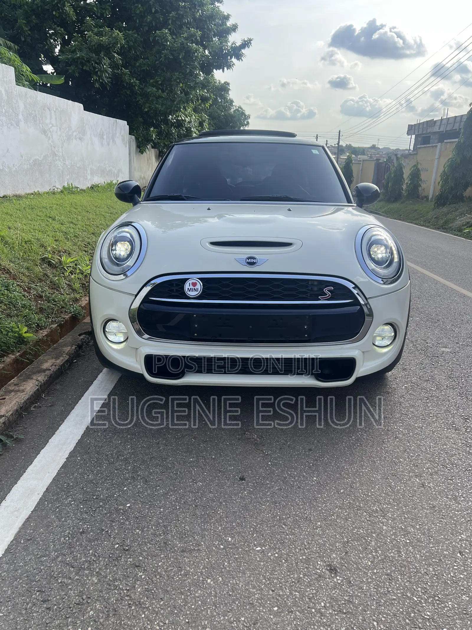 Mini Cooper 2017 Off white