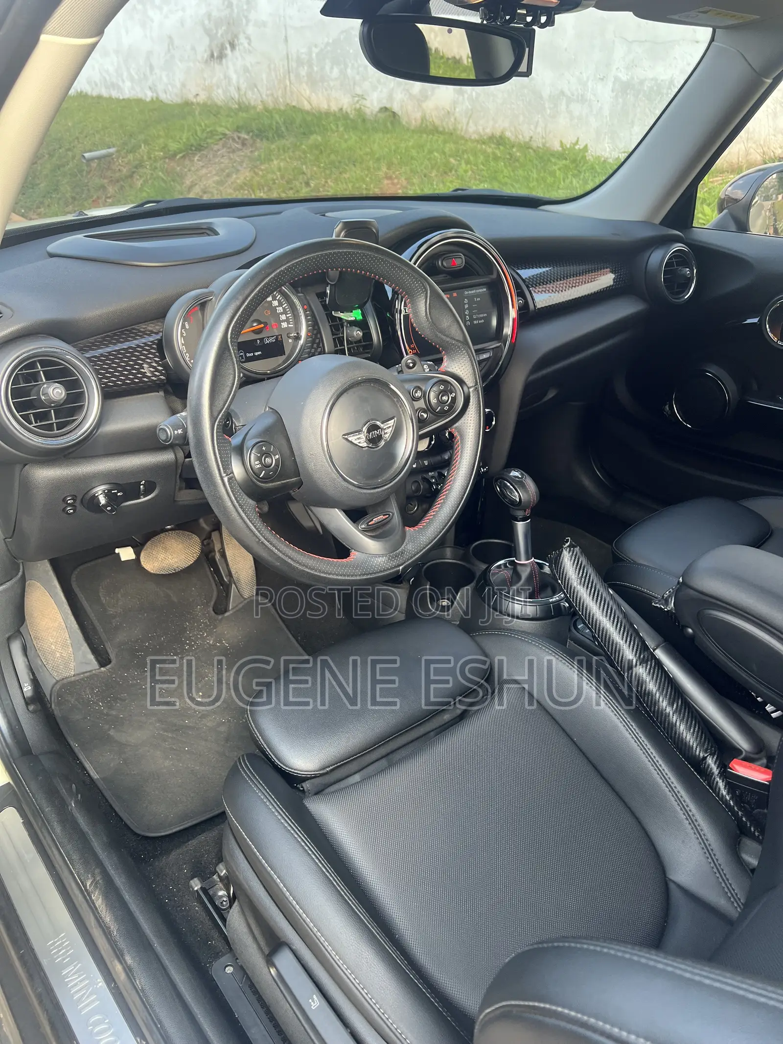 Mini Cooper 2017 Off white