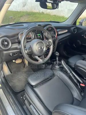 Mini Cooper 2017 Off white
