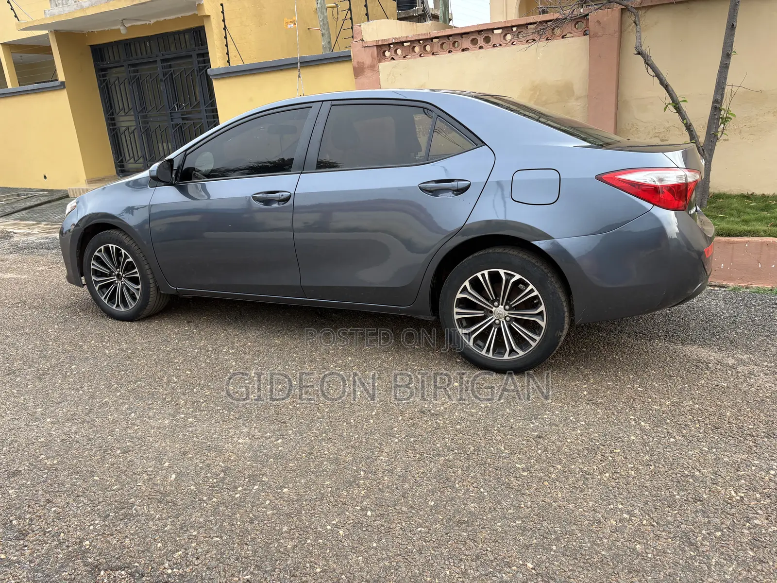 Toyota Corolla LE Eco 4dr Sedan (1.8L 4cyl CVT) 2015 Gray
