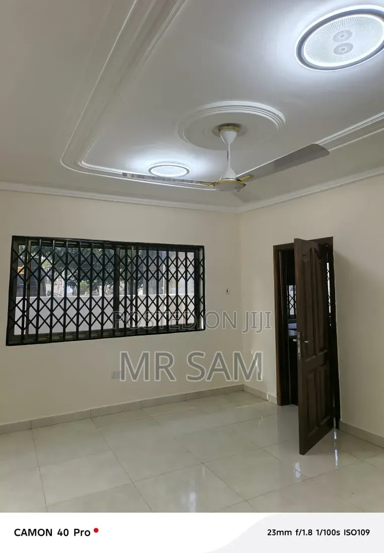 4bdrm House in Kasoa Obum Road, New Market for rent