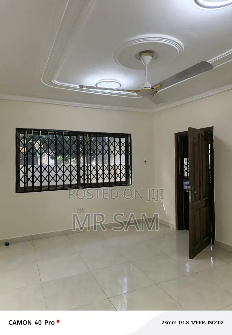 4bdrm House in Kasoa Obum Road, New Market for rent