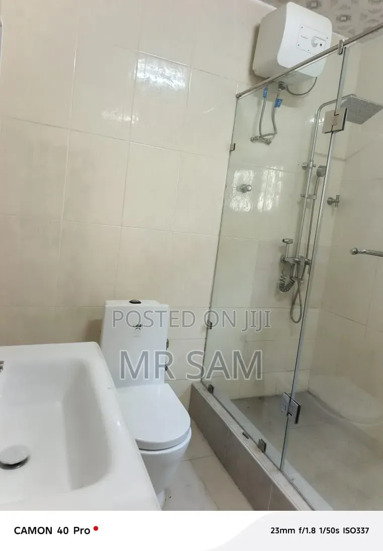 4bdrm House in Kasoa Obum Road, New Market for rent