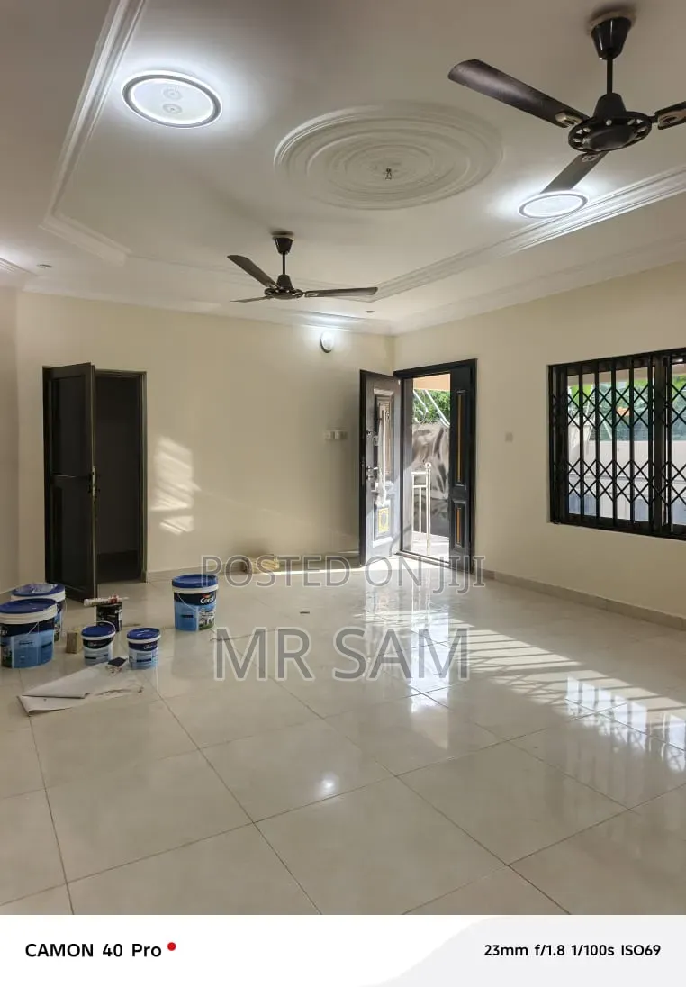 4bdrm House in Kasoa Obum Road, New Market for rent