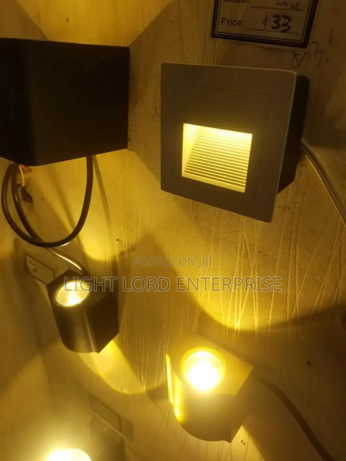 Black Body Square Staircase Light