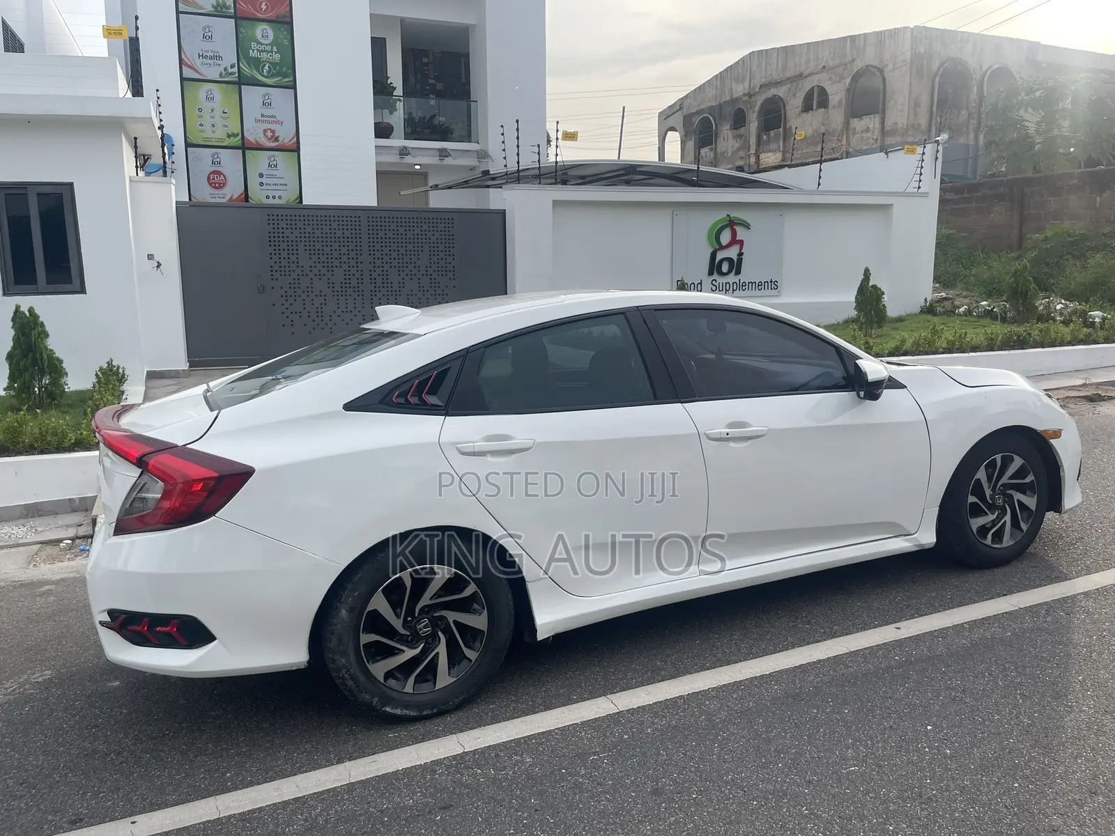 Honda Civic EX-L 4dr Sedan (1.5L 4cyl) 2017 White