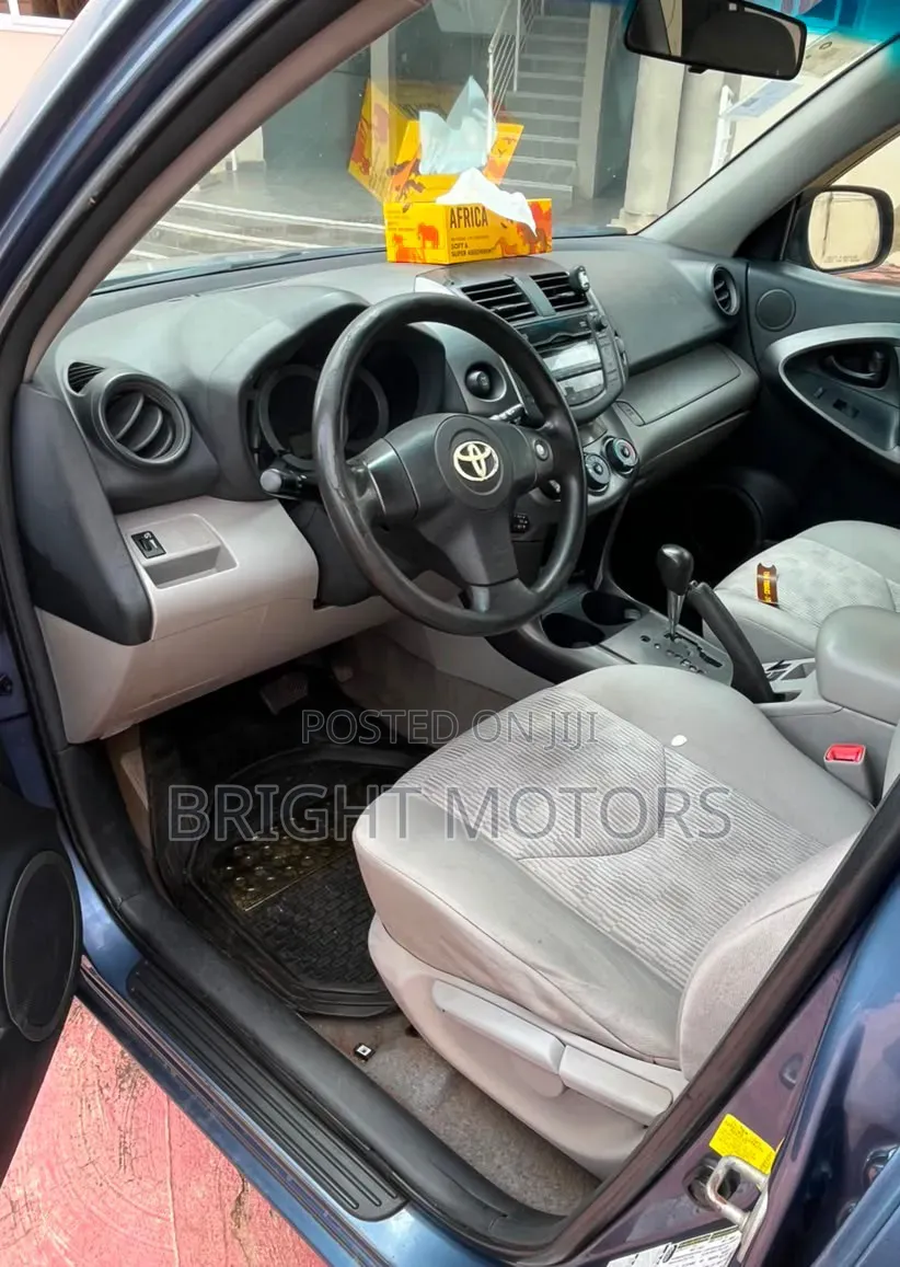 Toyota RAV4 2.5 4x4 2012 Blue