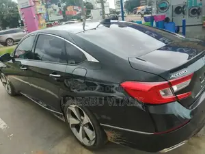 Honda Accord Touring 2.0T 2020 Black