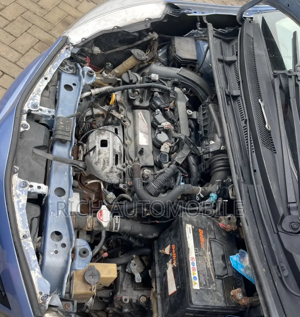 Toyota Vitz 1.3 FWD 5dr 2012 Blue