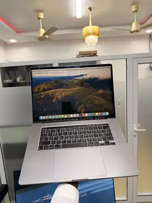 Laptop Apple MacBook Pro 2019 16GB Intel Core i9 SSD 1T