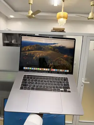 Laptop Apple MacBook Pro 2019 16GB Intel Core i9 SSD 1T