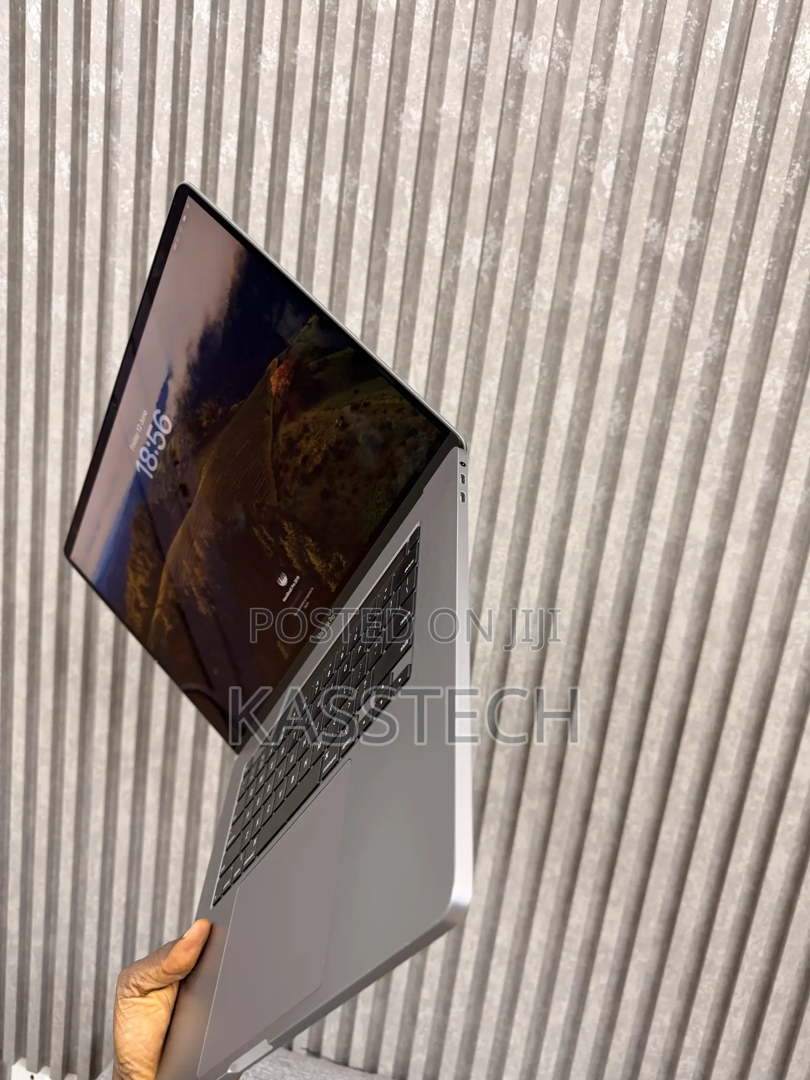 Laptop Apple MacBook Pro 2019 16GB Intel Core i9 SSD 1T
