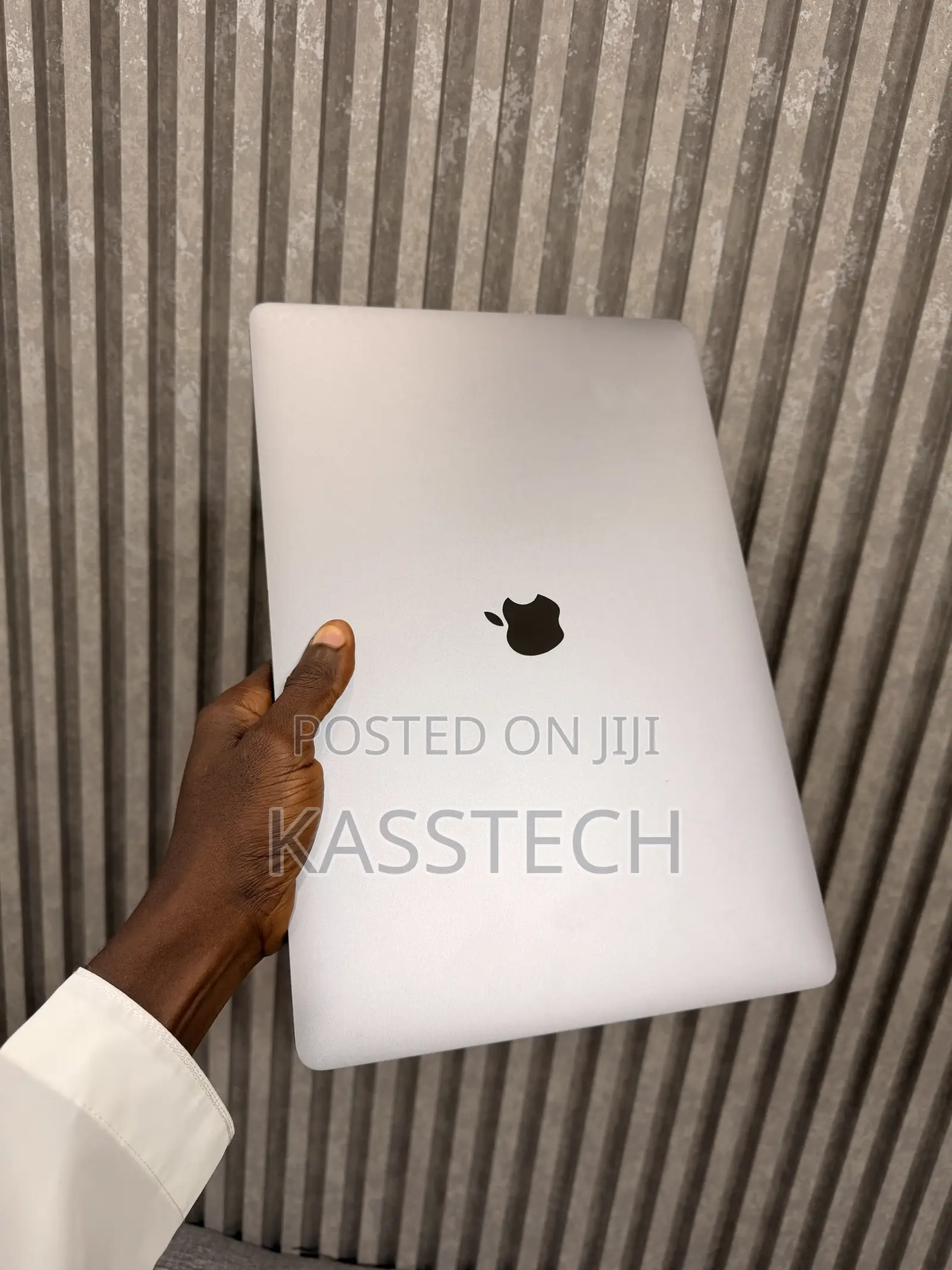 Laptop Apple MacBook Pro 2019 16GB Intel Core i9 SSD 1T