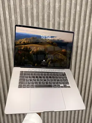 Laptop Apple MacBook Pro 2019 16GB Intel Core i9 SSD 1T