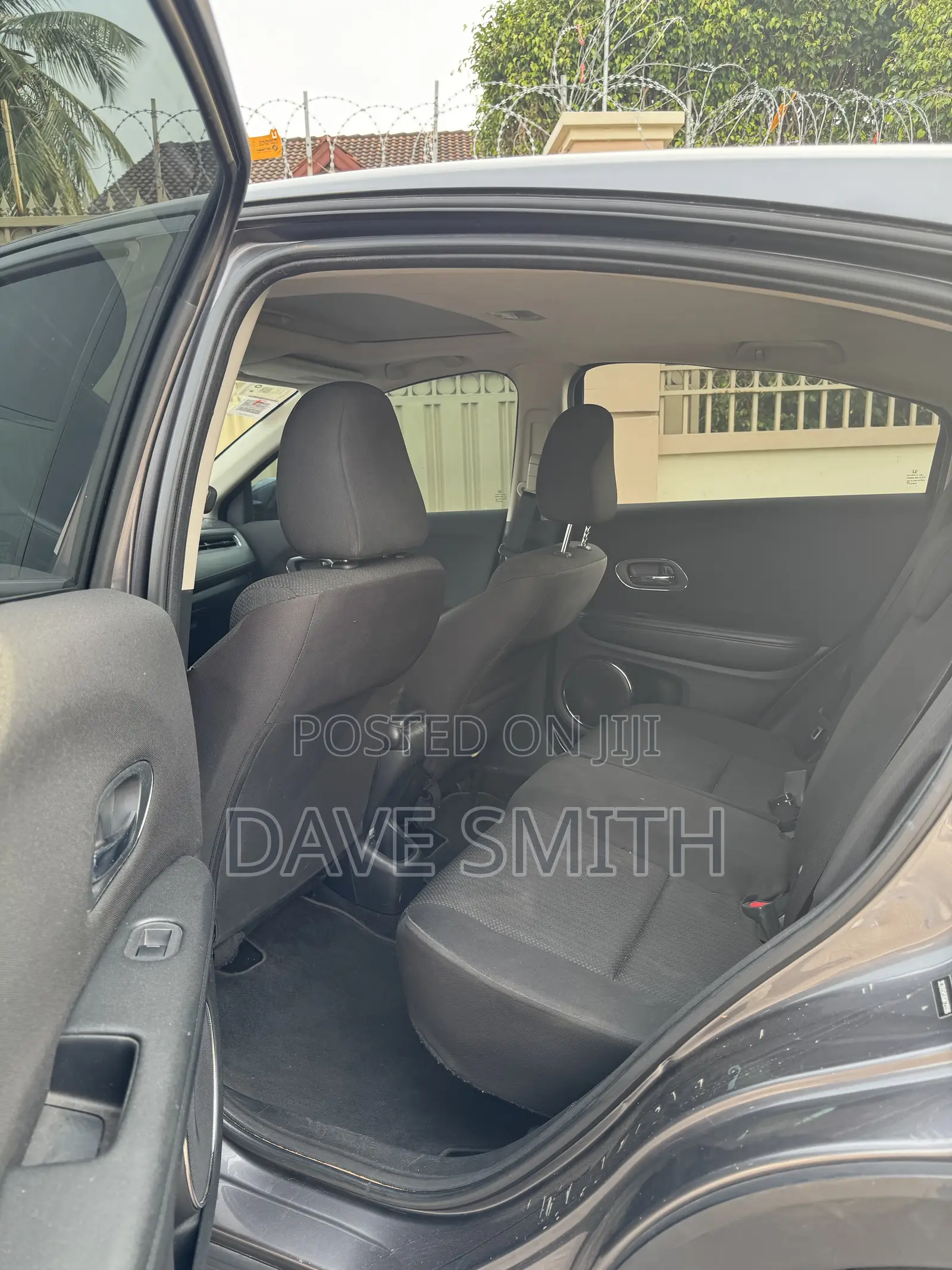 Honda HR-V 4dr SUV (1.5L 4cyl CVT) 2016 Gray