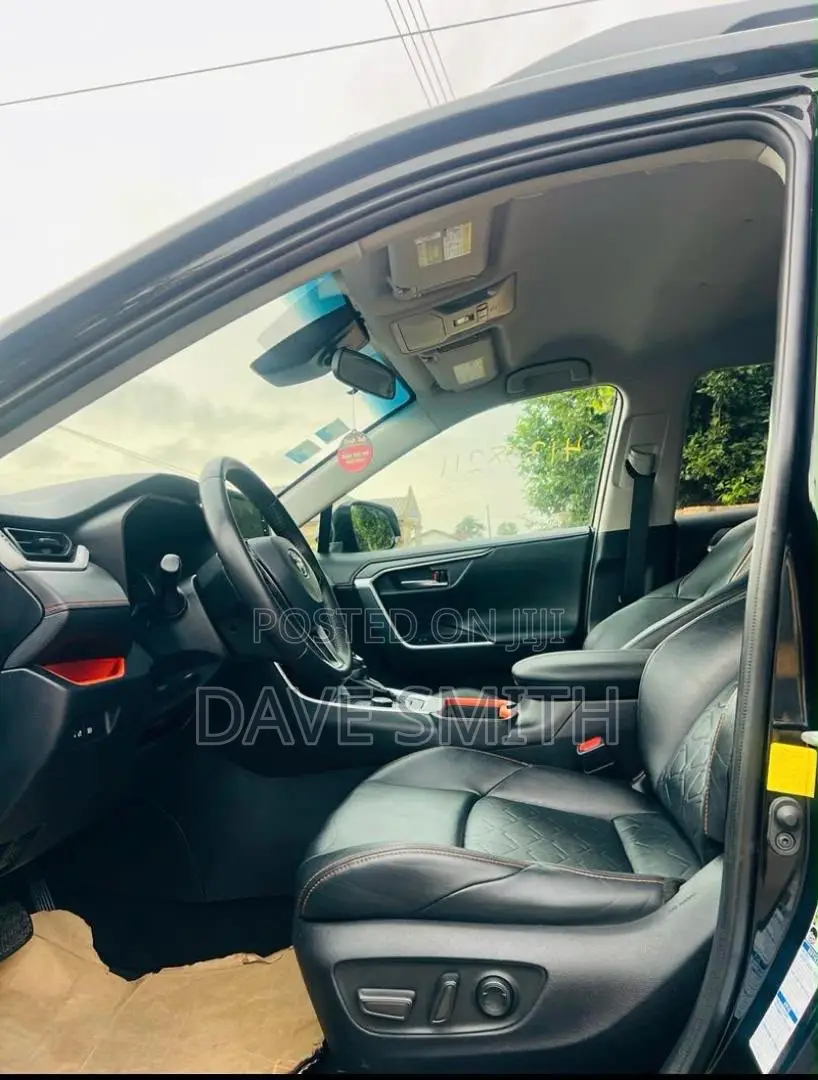 Toyota RAV4 Adventure 2021 Black