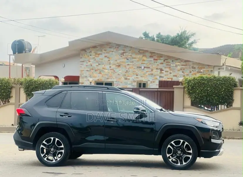 Toyota RAV4 Adventure 2021 Black