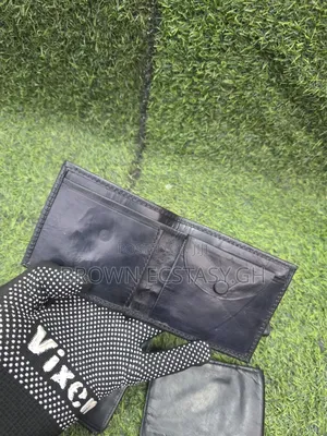 Compact Uk Used Wallets (Swipe for More Designs)