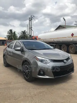 Toyota Corolla 2015 Gray