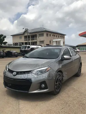 Toyota Corolla 2015 Gray