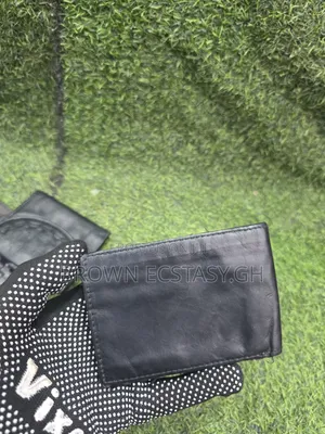 Compact Uk Used Wallets (Swipe for More Designs)