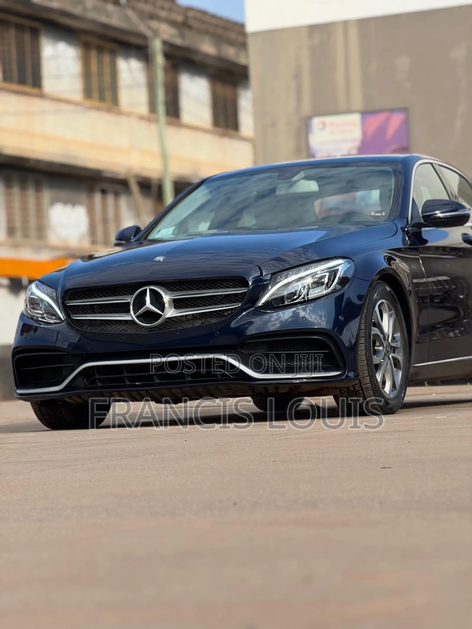 Mercedes-Benz C300 2017 Blue