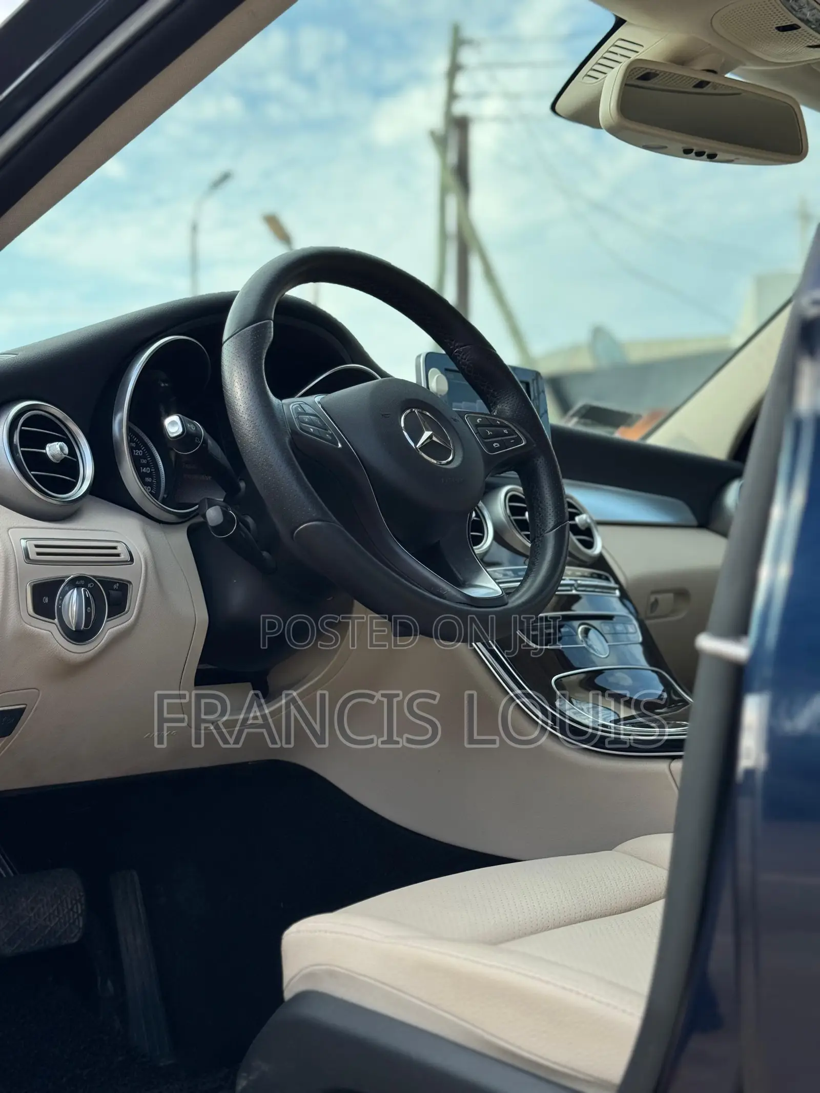 Mercedes-Benz C300 2017 Blue