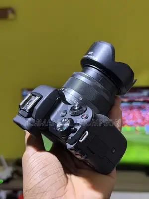 Canon M50 Mark Ii + 45mm Prime Lens