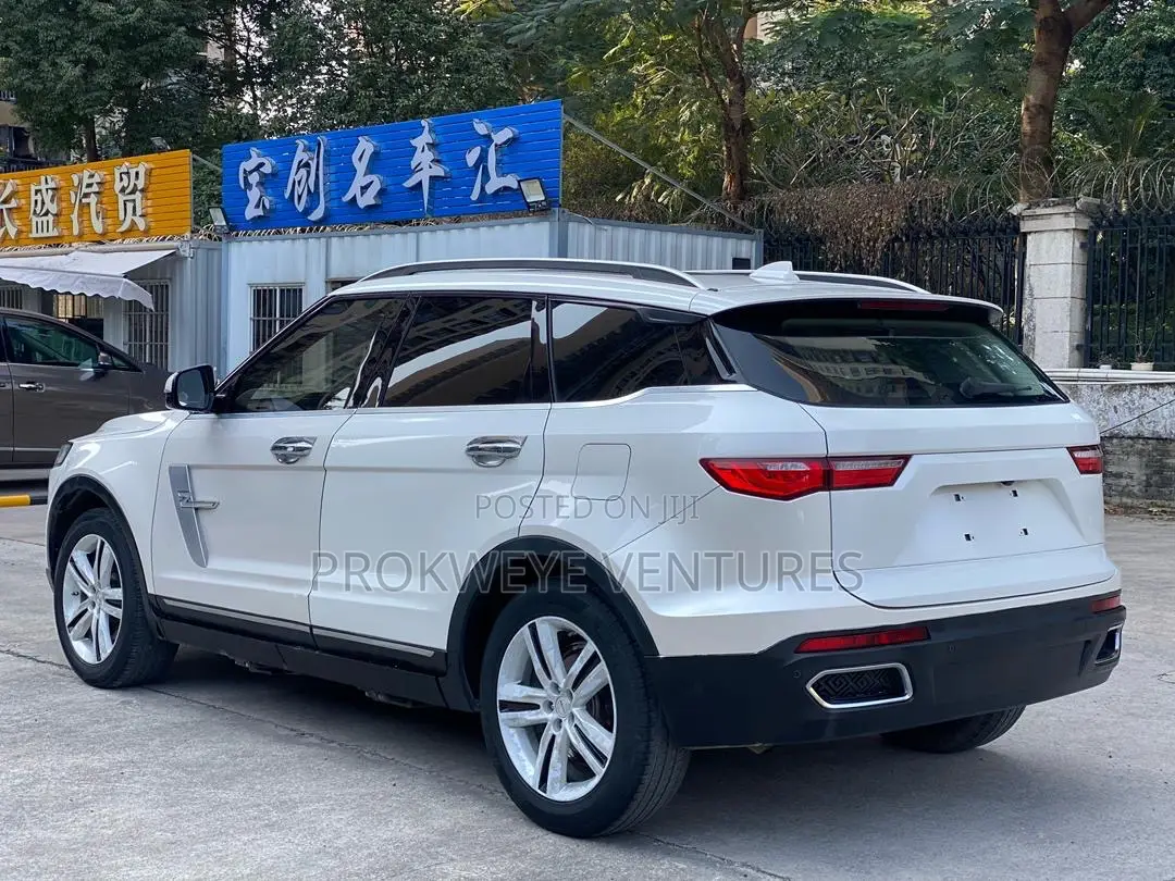 Land Rover Range Rover Evoque Autobiography 4x4 5-Door 2017 White