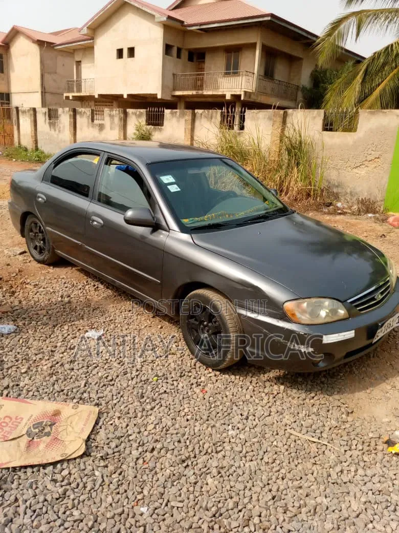 Kia Spectra 2004 Black