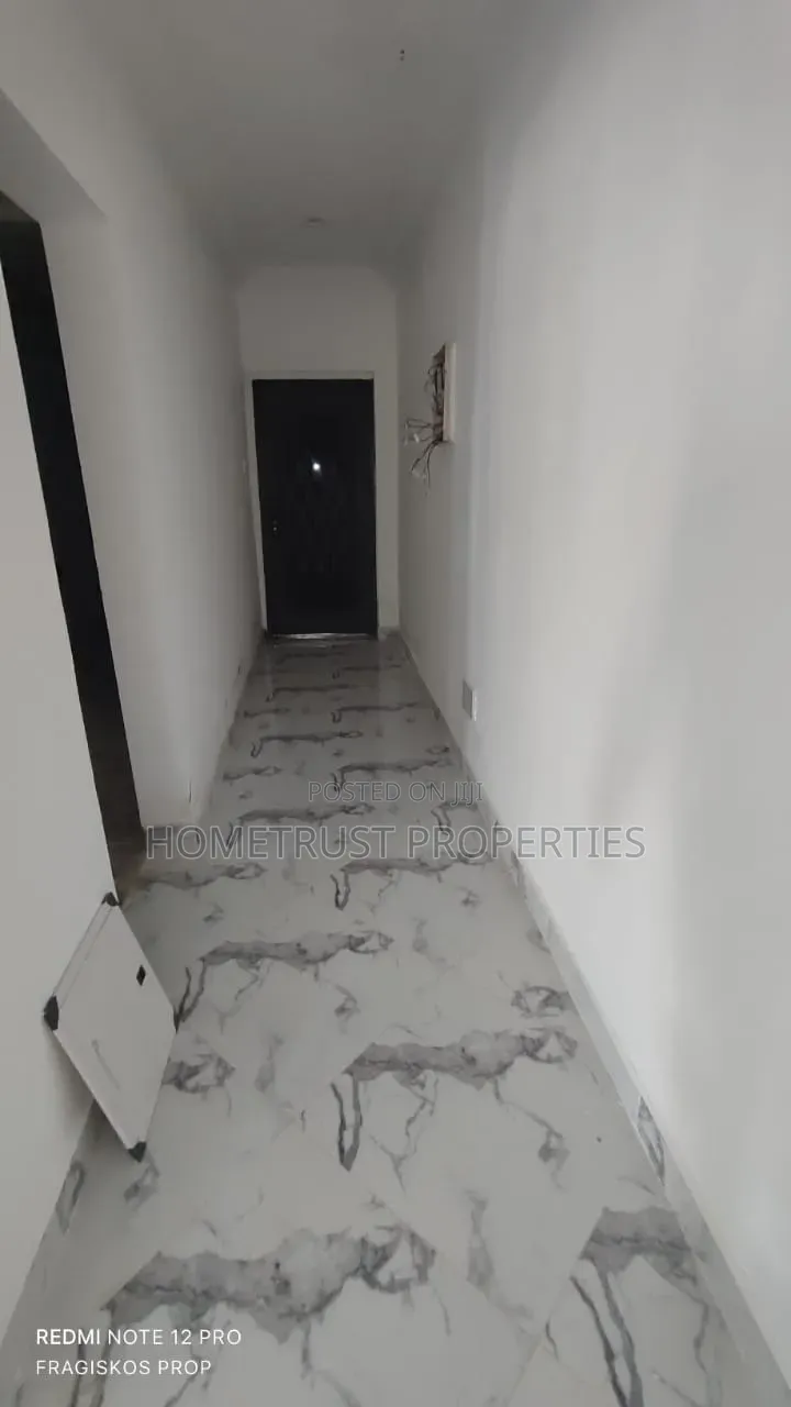 2bdrm Apartment in Lapaz Nyamekye, Nyanmekye for rent