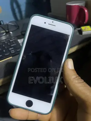 Apple iPhone 7 32 GB White